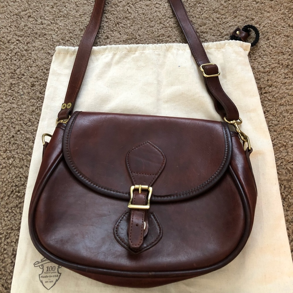 Saddle leather crossbody bag